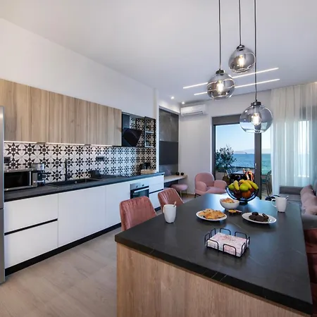 Alpha Apartment