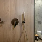 Alpha خانيا